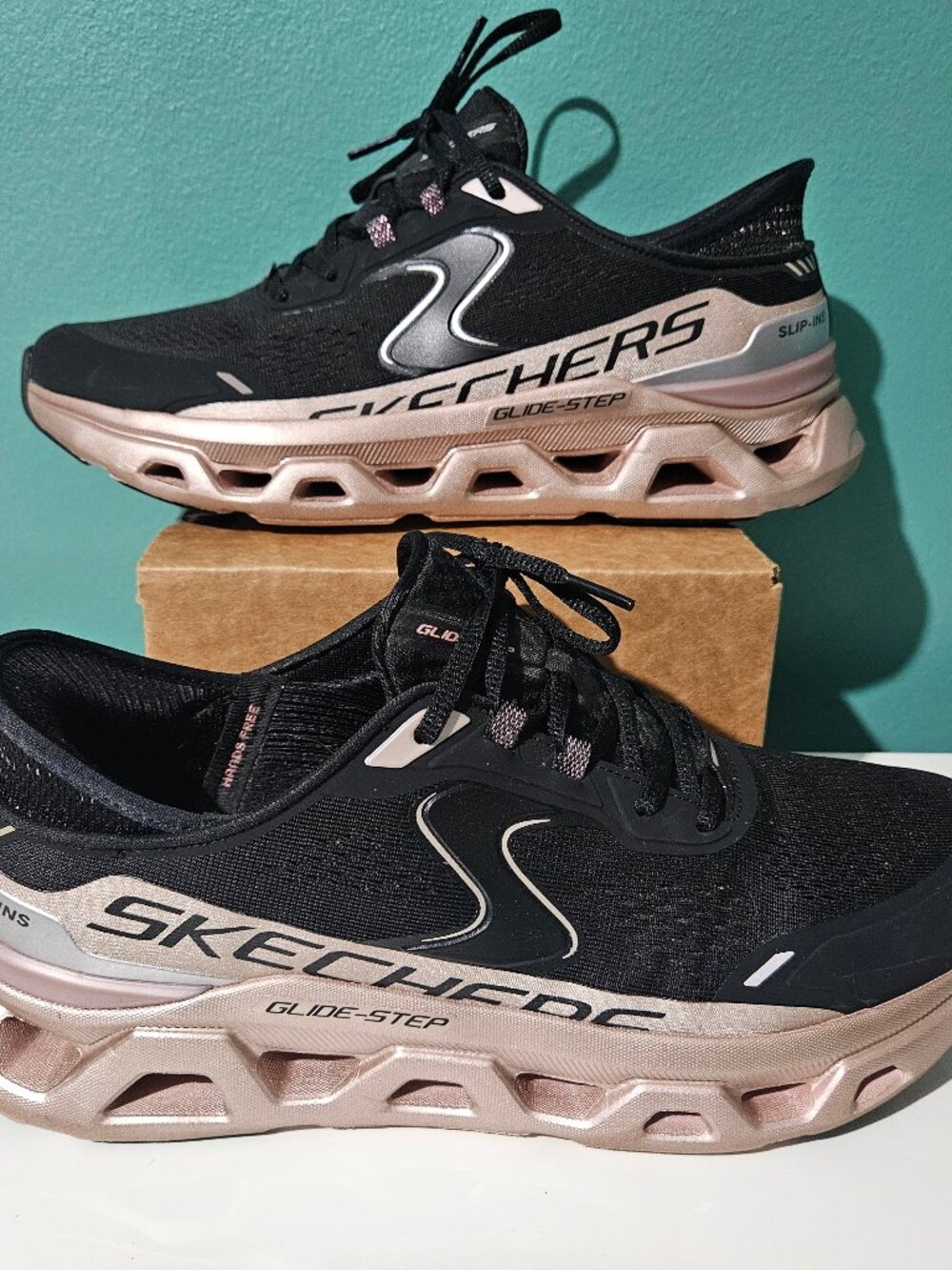 Skechers Womens Glide Step Altus Starlight Shine Sneakers Sz 11 Black Rose Gold
